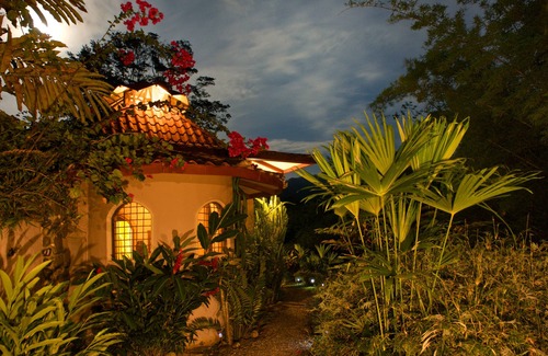 Uvita Villa | Villa für 2 Eingebettet in Tropical Paradise, 51 Ft Pool