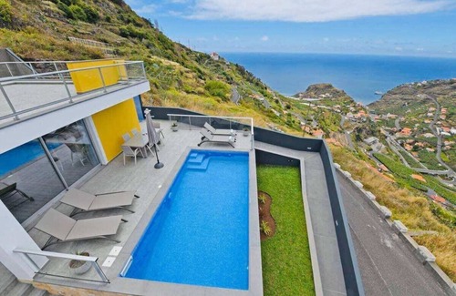 Tabua Haus | Villa Golden Charm