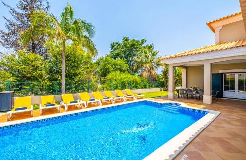 Correeira Villa | Villa Hawaii by Algarve Vacation