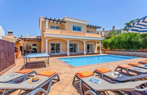 Vale de Parra Villa | Villa Helene Norvilla