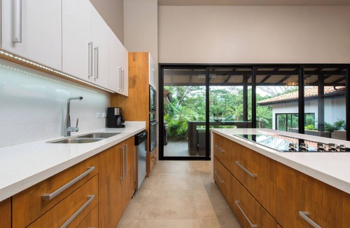 Tamarindo Haus | Villa in Hacienda Pinilla Near Beach – Golf Cart Private Pool & Beach Club Access Included