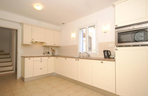 Aups Villa | Villa in kleiner Domäne mit Pool und Tennisplatz