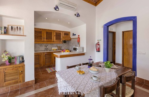 Areias de Sao Joao Villa | Villa 'Jacaranda' mit privatem Pool, WLAN und Klimaanlage