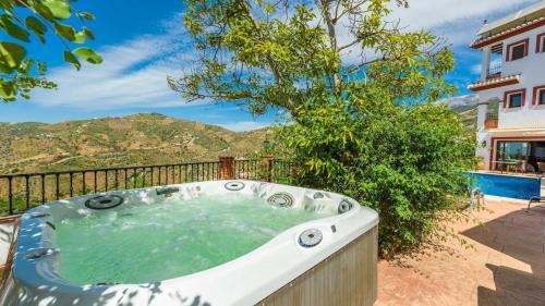 Canillas de Albaida Haus | Villa La Posada Canillas de Albaida by Ruralidays