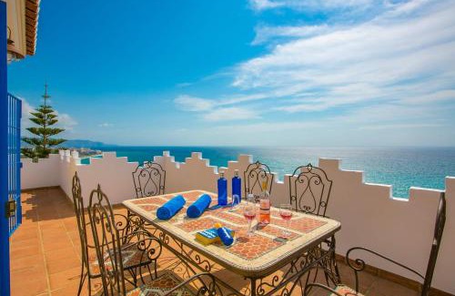 Urbanizacion Ladera del Mar Villa | Villa Ladera Mar by Villa Plus