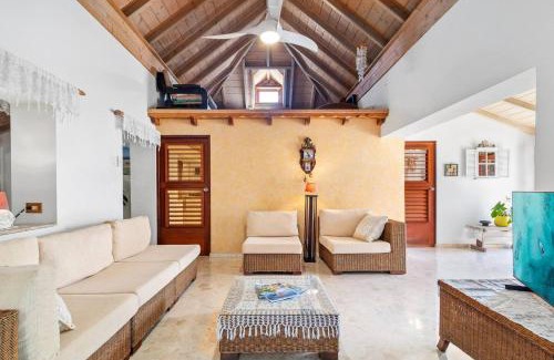 Savaneta Haus | Villa Laurence - Steps To Ocean Bliss By Lucha