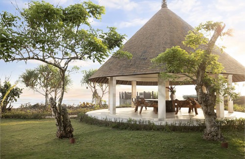 Tegal Mengkeb Villa | Villa Leona by Nakula