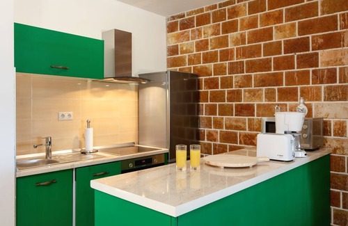 Praznica Villa | Villa Lombrodica - Two Bedroom Villa, Sleeps 6