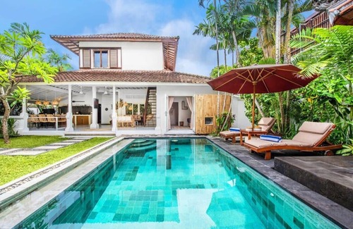 Nakula Villa | Villa London - 4BDR quiet, pool, prime location