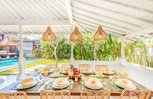 Nakula Villa | Villa London - 4BDR quiet, pool, prime location