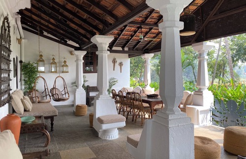 Parra Villa | VILLA LOU GOA Heritage Portuguese House built 1903 with Private Pool