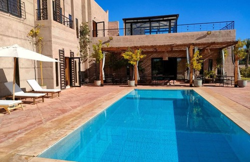 Oulad Hassoune Villa | Villa Malaa'ika for 20 people