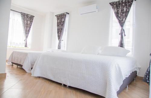 Santa Veronica Villa | VILLA MANDALAY