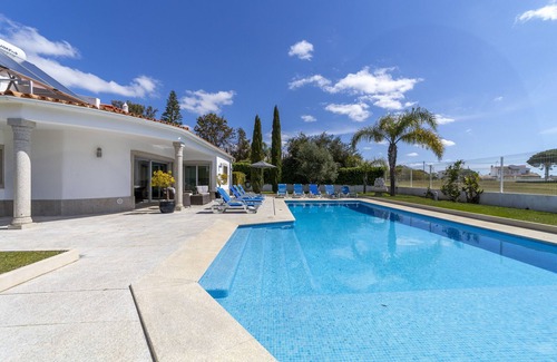 Olhos D'Agua Villa | Maria