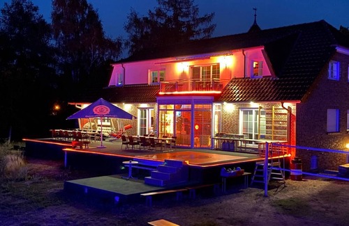 Nuthe-Urstromtal Villa | *Villa of joy* Das ganz besondere Erlebnishaus / Ferienhaus Nähe Potsdam Berlin