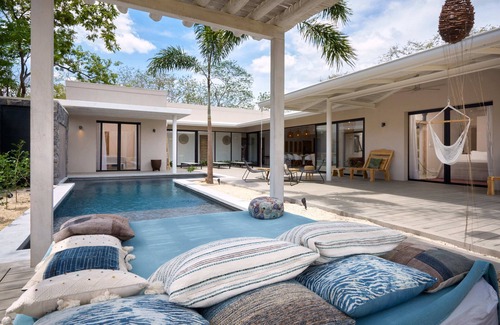 Playa Langosta Villa | VILLA OHANA LUXUS VILLA nur wenige Schritte vom Strand entfernt.
