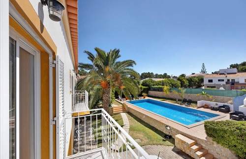 Aljezur Villa | Villa 'Oliveira' mit privatem Pool, privatem Garten und WLAN