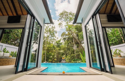 Ubud City-Centre Haus | Villa Panthea Ubud Bali Luxury villa with jungle view