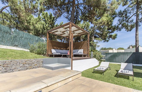 Carvalhal Villa | Wunderbare Villa in Tróia mit privatem und Billardtisch, 200 m vom Strand entfernt