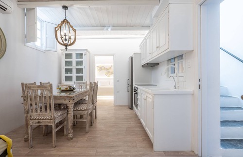 Oia Villa | Villa Pearl - Sonnenuntergang & Meerblick - Pool & privates beheiztes Spa im Freien