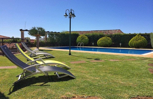 Prazeres Hütte | Villa Prazeres - Free Wifi, privater Pool, Garten, Grill zwischen dem Meer und den Bergen