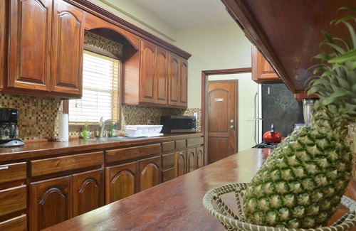 Sittee River Village Villa | Villa Rising Sun Beachfront mit Beach Bar & Dock