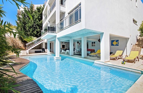 Correeira Villa | Villa Rosana mit Pool und WLAN