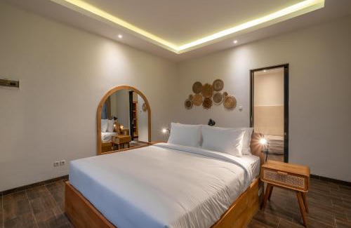 Nakula Villa | Villa Selikur 1 - Spacious 3BR Villa in Seminyak! Perfect location!