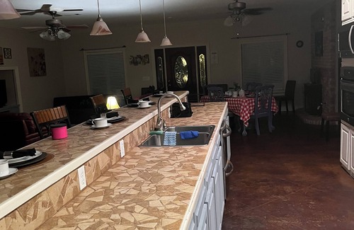 Laurel Haus | Villa Serene of Laurel