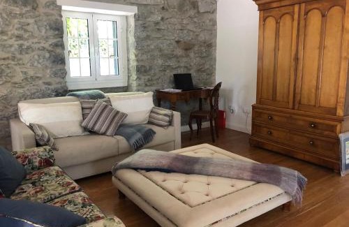 Camacha Villa | Villa-sleeps2-garden-private park