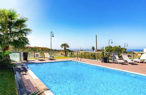 Canico Villa | Villa Sol e Mar by Villa Plus