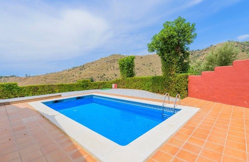 Arenas Villa | Villa Soleada Algarrobo by Ruralidays