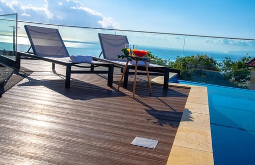 Santa Cruz Villa | Villa Sunrise View by Madeira Sun Travel