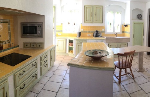 Ollieres Villa | Villa Swimming pool 210m2 / 3000m2 In the countryside but 15 minutes walk from Saint Maximin