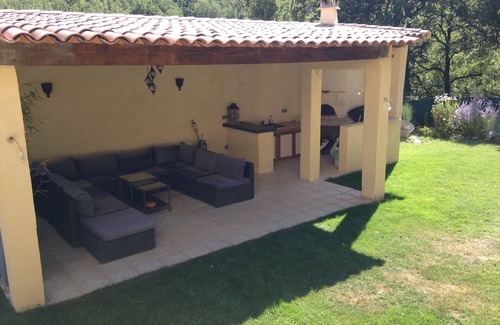 Ollieres Villa | Villa Swimming pool 210m2 / 3000m2 In the countryside but 15 minutes walk from Saint Maximin