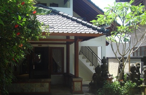 Legian City-Centre Villa | Villa TIRTA, ein funkelndes Juwel in Kuta-Legian