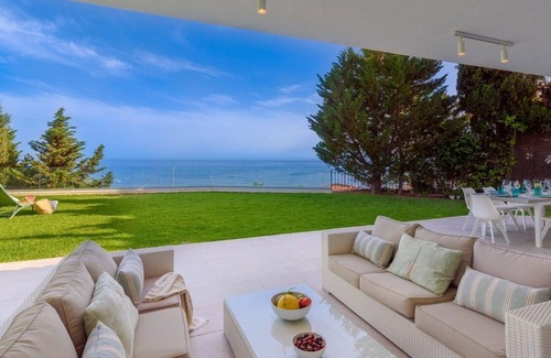 Velez-Malaga Villa | Villa Torium Vélez-Málaga by Ruralidays