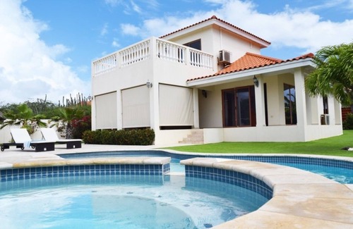 Shaba Villa | Villa Tropical Breeze