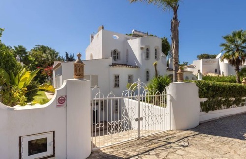 Quarteira Haus | Villa Verde by Interhome