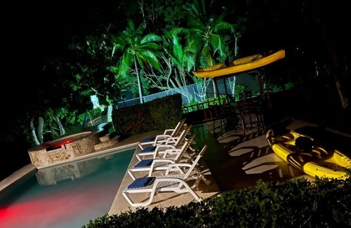 Chomes Villa | Villa Verde its the Place for Family vacation, work and Business