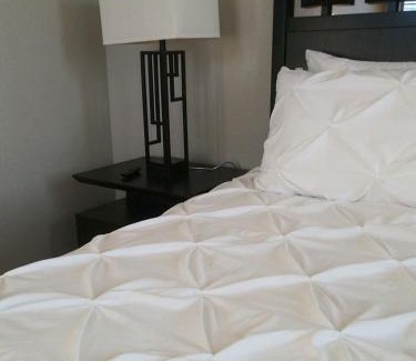 Sierra Verde Haus | VILLA Verde Surprise Stadium - Resort Living