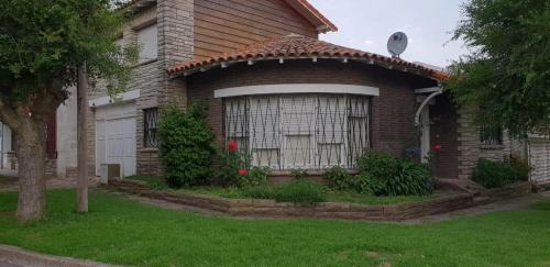 Punta Mogotes Haus | VILLA VIDA - No se aceptan grupos de jóvenes