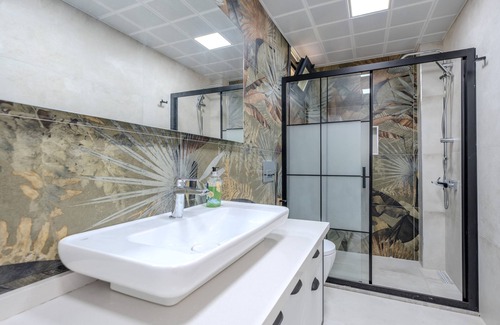 Foca Villa | Villa w Pool and Garden 10 min to Bay in Foca