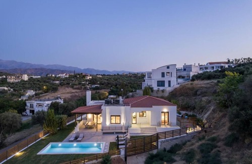 Galatas Villa | Villa Wisdom von Be On Holidays