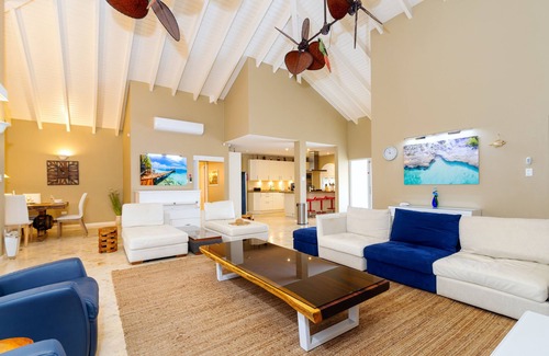 Sabana Liber Villapark Haus | Villa with pool, spa and outdoor kitchen!