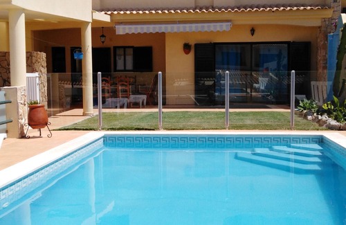 Urbanizacao dos Calicos Haus | Villa mit privatem Pool in der Nähe des Zentrums und des Strandes