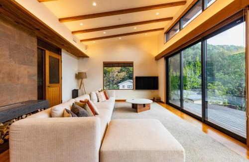 Azagawa Villa | Villa Yamagara with lake view