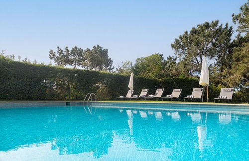 Carvalhal Villa | Villa Yara - Superb villa with pool at walking distance of the beach