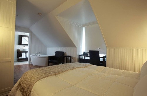 Chambord Hotel | Village historique de Val-Jalbert