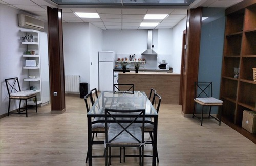 Central District Wohnung | Villamena-Platz (9p)